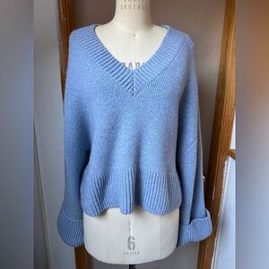 $1480 KHAITE Lenina Cashmere V-Neck Light Blue Sweater - Size M